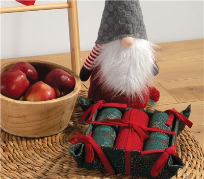 SET PESHQIRËSH KUZHINE 3 COPË ME SHPORTË KRISHTLINDJESH  1