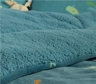 JORGAN-BATANIJE TEKE PËR FËMIJË DINOS ON WHEELS 160X220 2